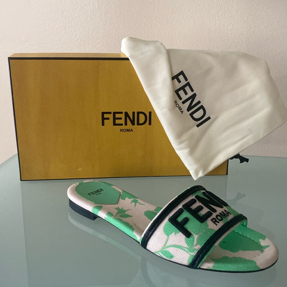 NIB FENDI Bouquet Nero canvas SLIDES/flats,shoes w/dust bag Sz 8.5 US/39 ITALY